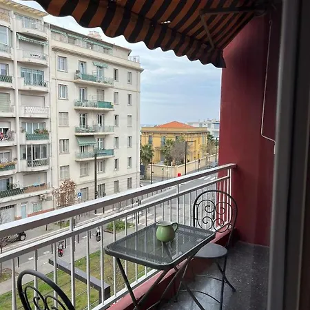 Gorgeous 2 Bedrooms Apartament