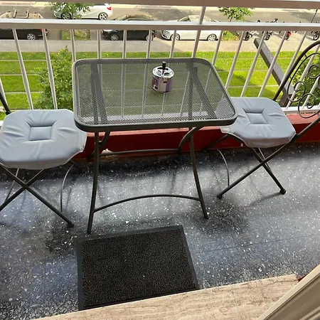 Gorgeous 2 Bedrooms Apartament *